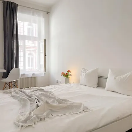 Real Living By Refa - New Town 411 *