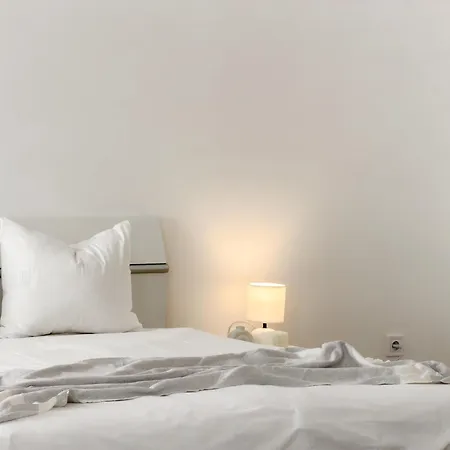 Real Living By Refa - New Town 411 شقة *